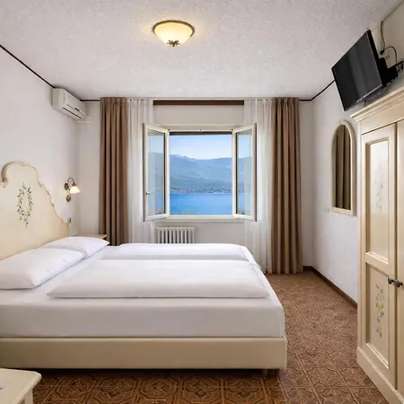 Margherita 2* Limone sul Garda